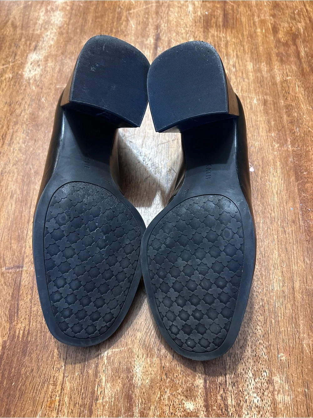 Kelly & Katie Black and White Tweed Poet Academia Chain-Accent Women's Loafers 8